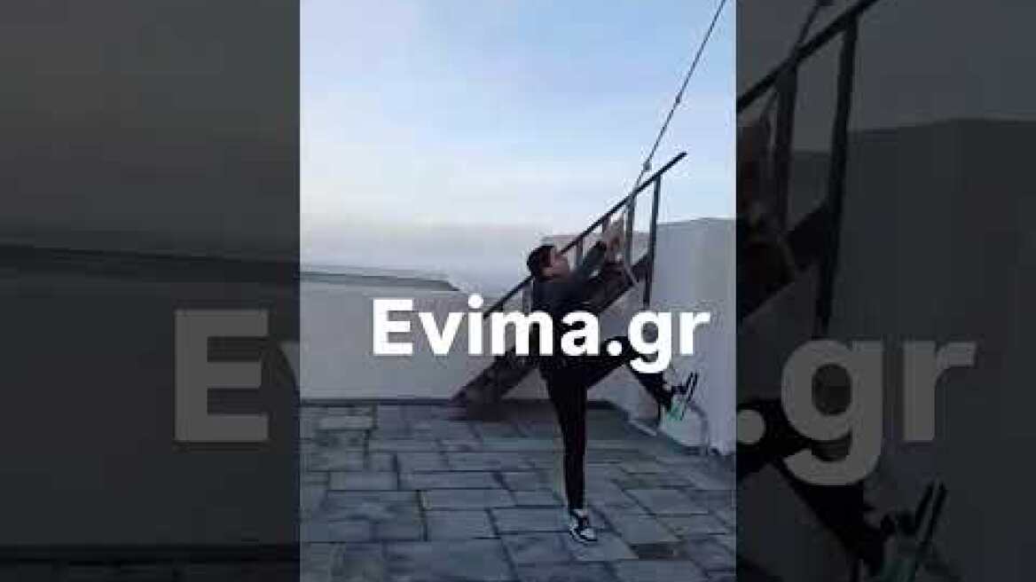 Σκυρος: Νεαρός χτυπά την καμπάνα με το πόδι στον Αη Γιώργη