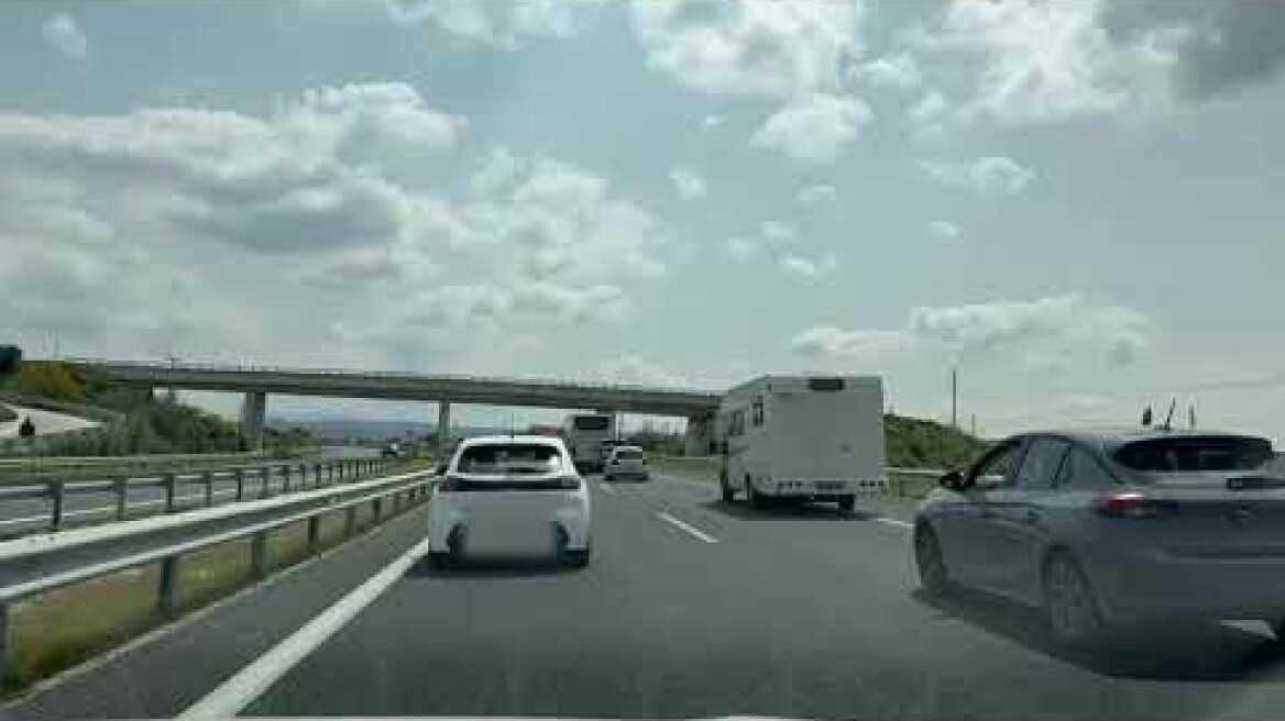 Με χαμηλές ταχύτητες από το Κιάτο μέχρι τα Μέγαρα επιστρέφουν οι εκδρομείς από Κόρινθο προς Αθήνα