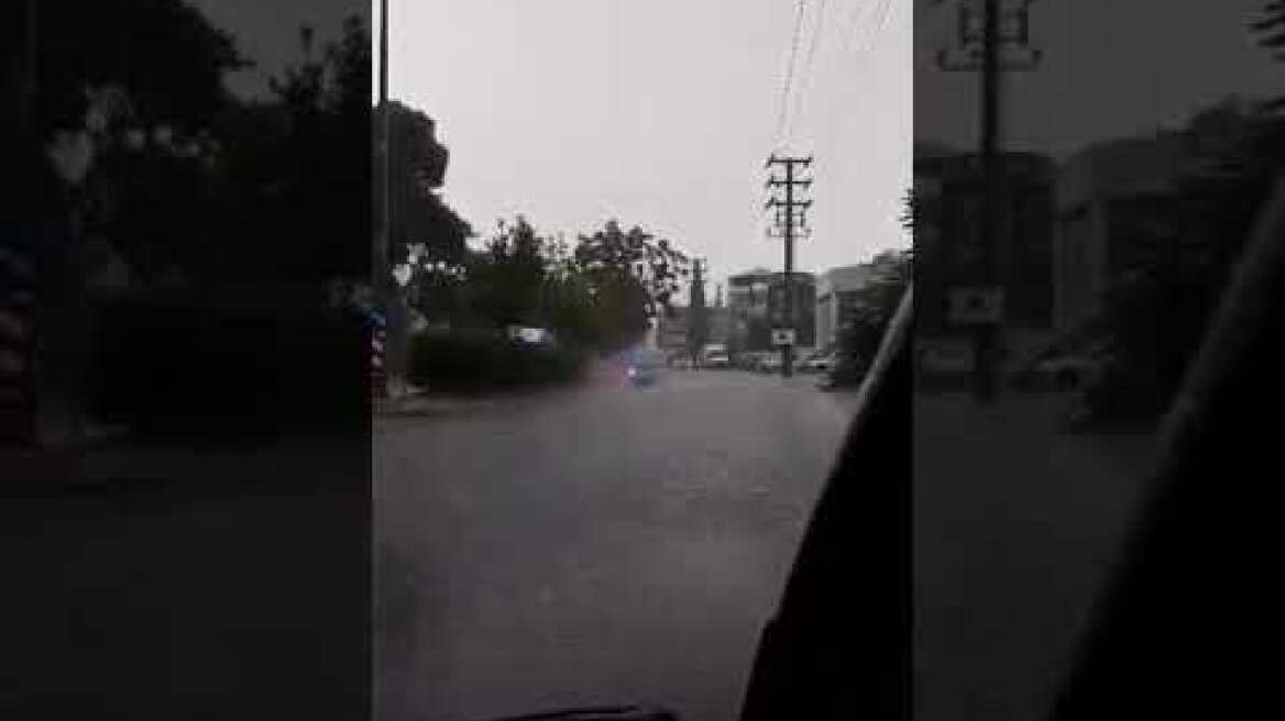 Καιρός: Ισχυρές καταιγίδες στην Αττική