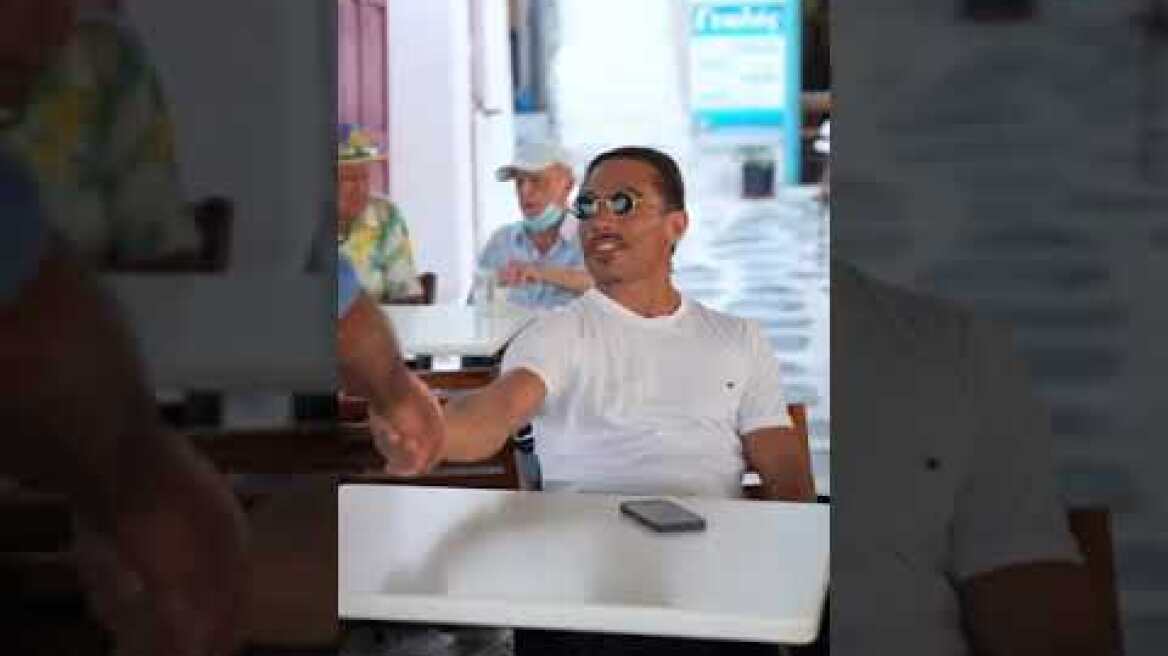 Ο Νουσρέτ αποχαιρετά τη Μύκονο με... Ελένη Βιτάλη