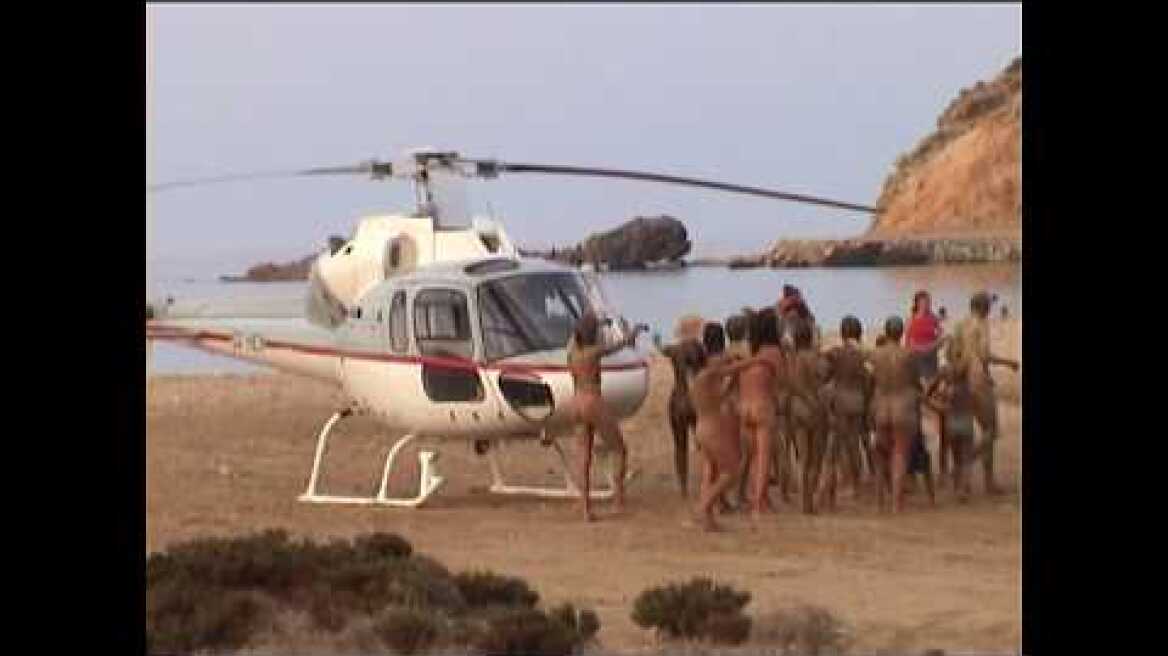 Υποδοχή ελικοπτέρου στη Γαύδο το 1999