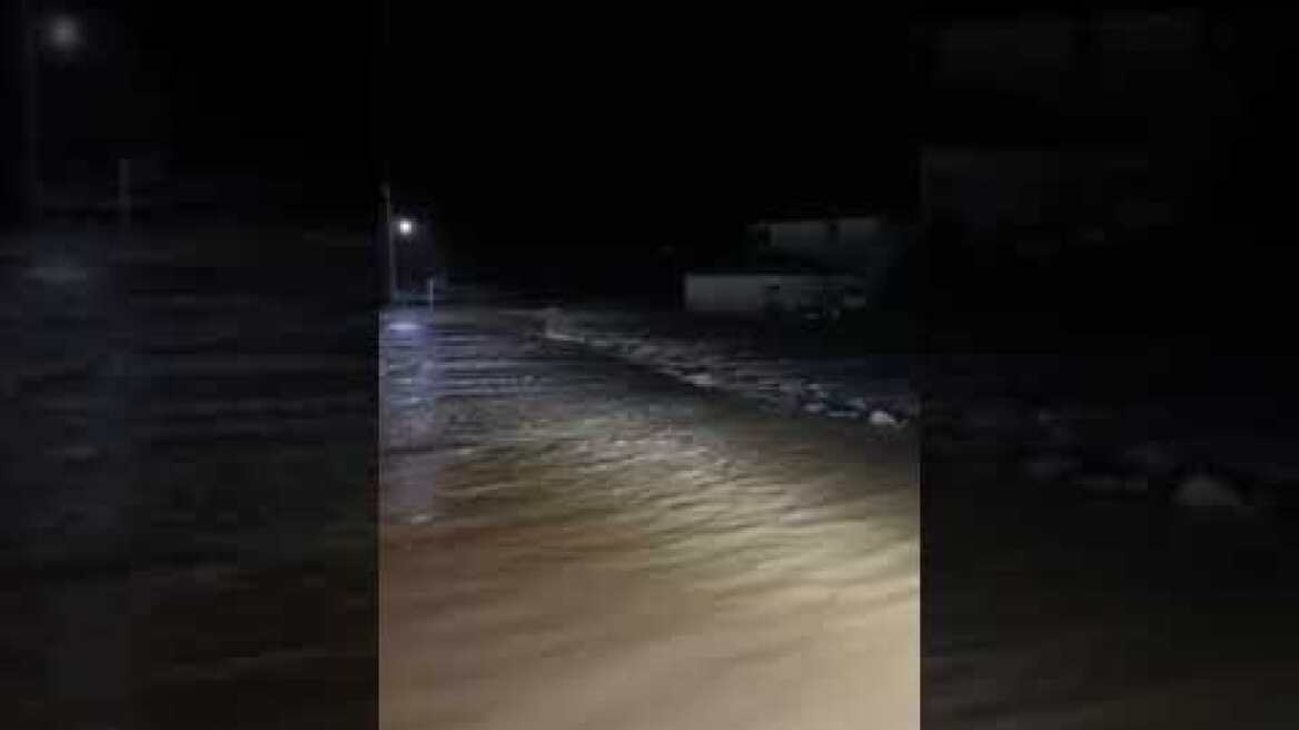 Μεταξάδες: Πλημμύρισαν σπίτια στην Αβδέλλα