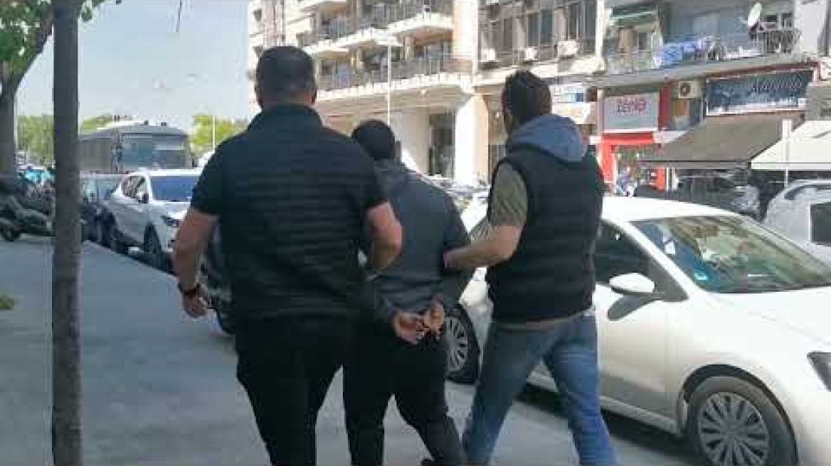 Στον εισαγγελέα ο 22χρόνος πατροκτόνος