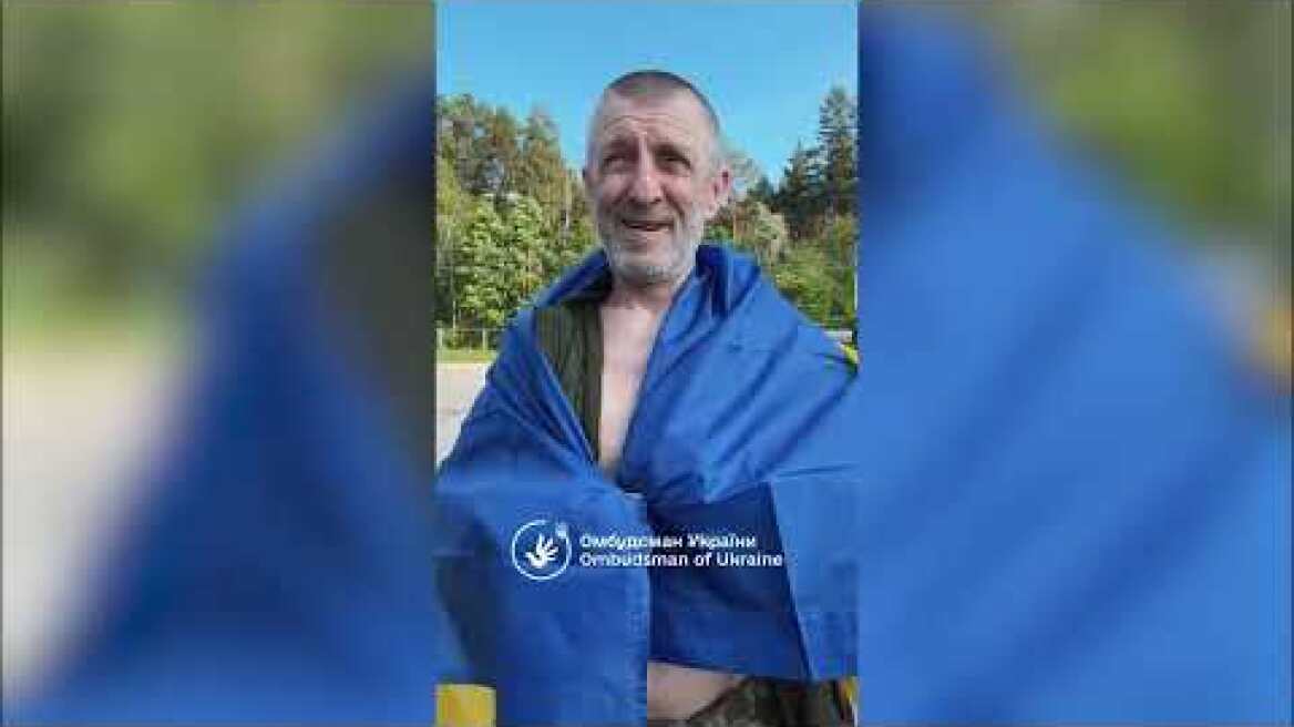 Повернення українських захисників з полону триває