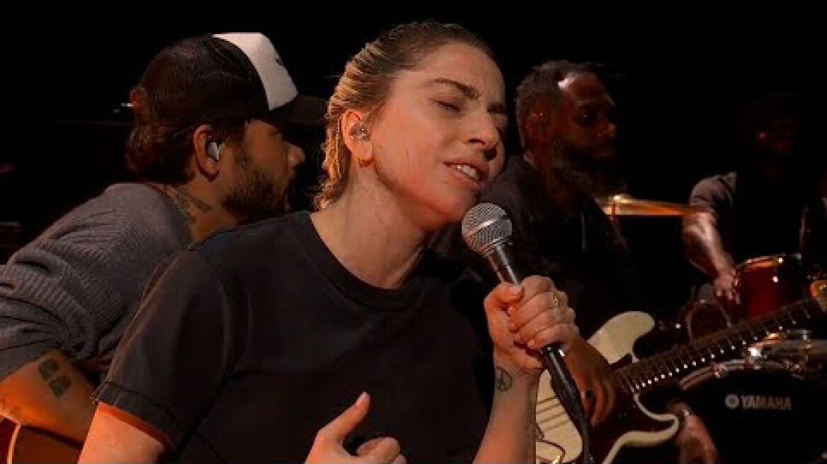 Lady Gaga Goes Makeup Free For Stripped Down 2023 Oscars Performance