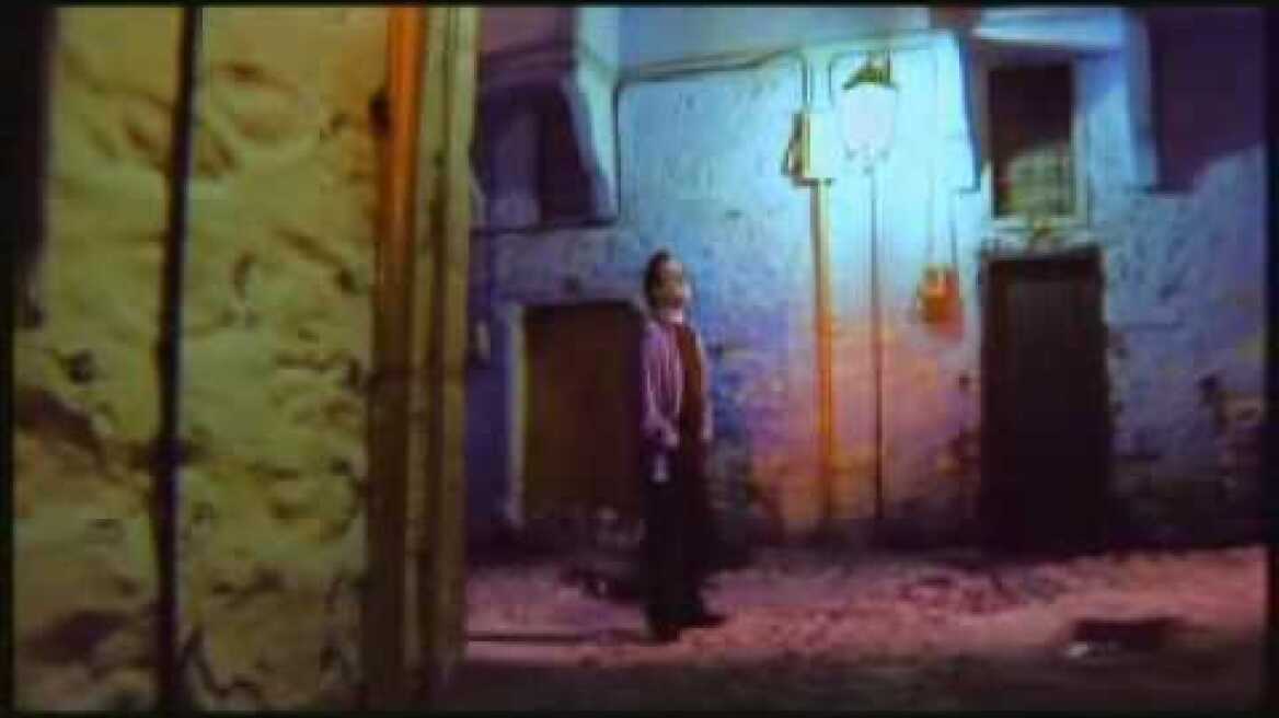 Poia me katarastike - Vasilis Karras