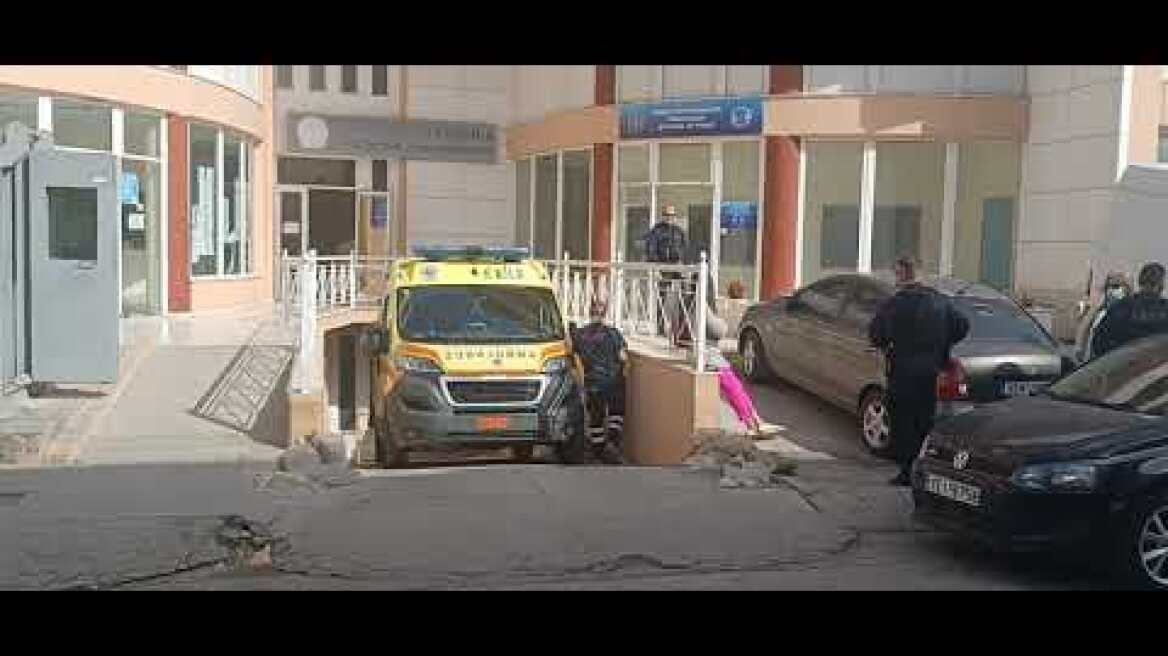 Στο νοσοκομείο Παίδων για εξετάσεις μεταφέρεται η 15χρονη Φωτεινή