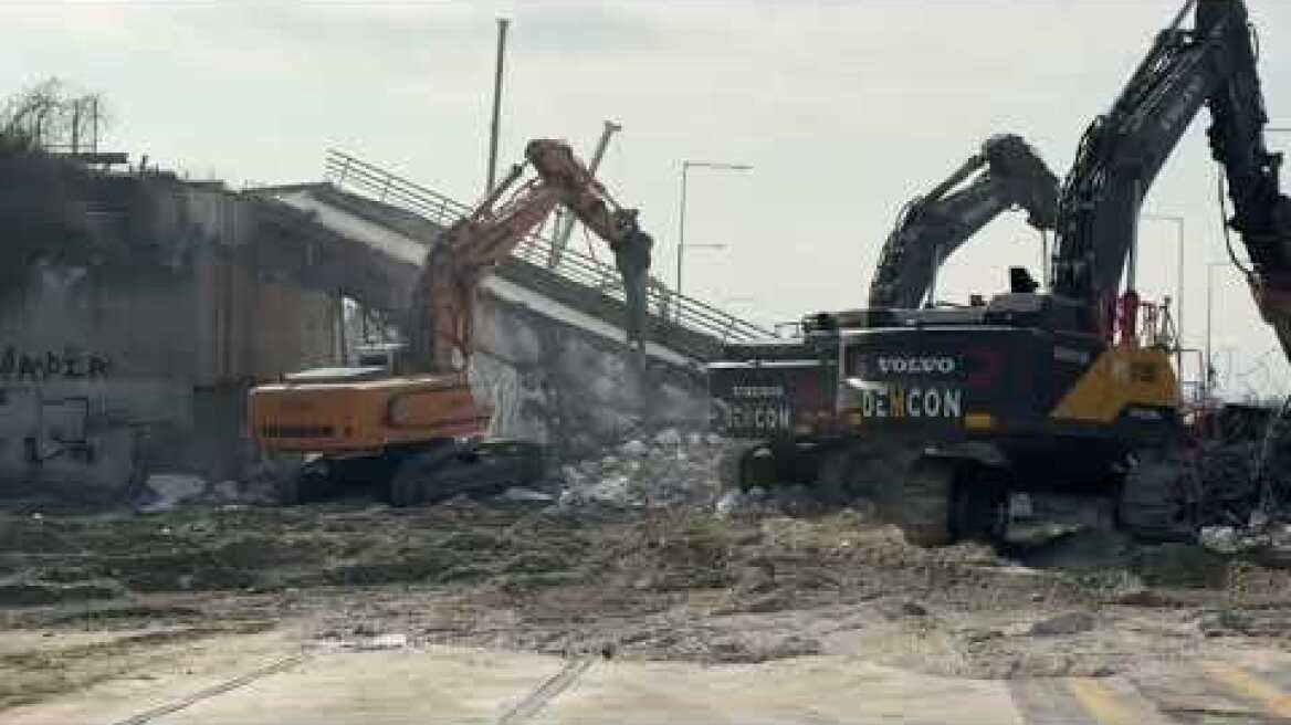Κατεδάφιση της γέφυρας του Αγίου Παύλου #κατεδαφιση #γεφυρα #flyover #εργα #εργασία 