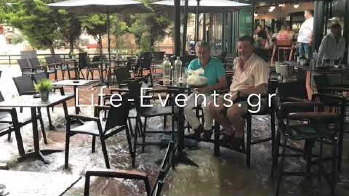 Σε Βενετία μετατράπηκε η πλατεία Ευόσμου