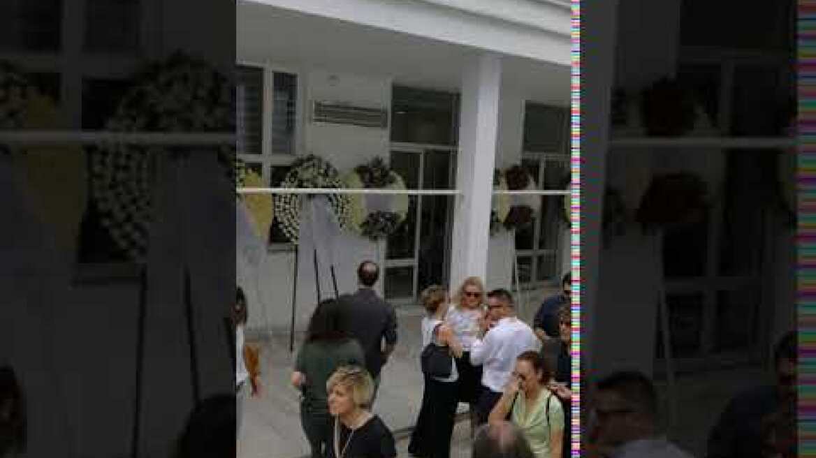 Τελευταίο αντίο στον «λαϊκό και διανοούμενο» καθηγητή Βασίλη Καρύδη