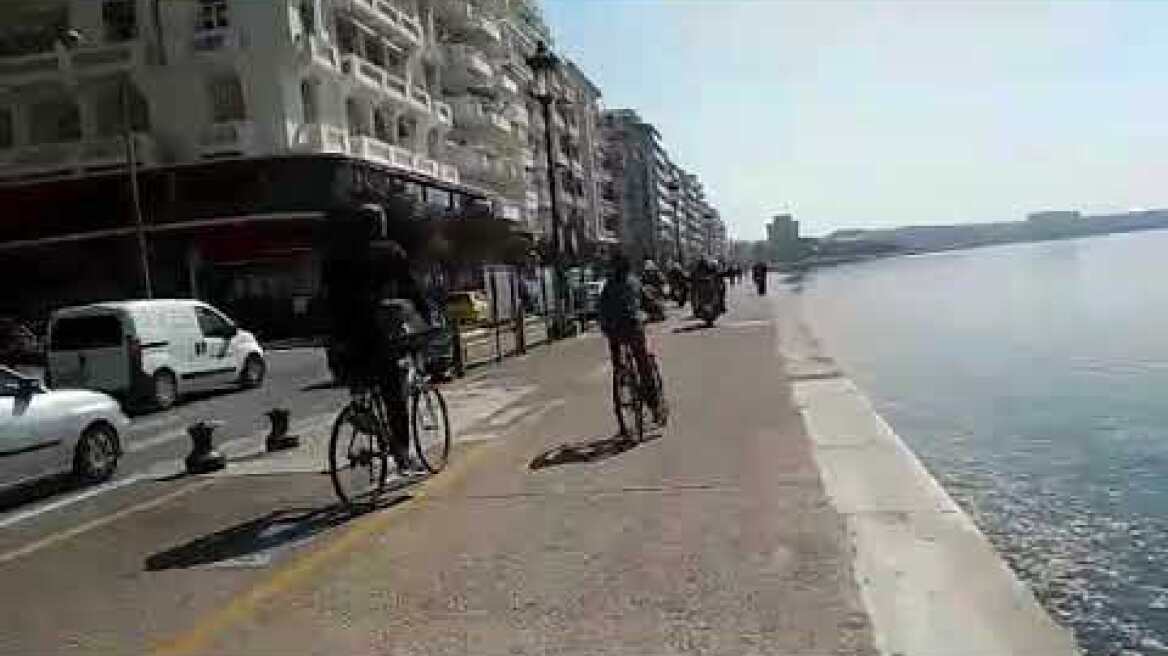 Κορωνοιος: Μεγάλες αστυνομικές δυνάμεις στη Θεσσαλονικη- Συμμορφωνονται επιτέλους οι πολιτες