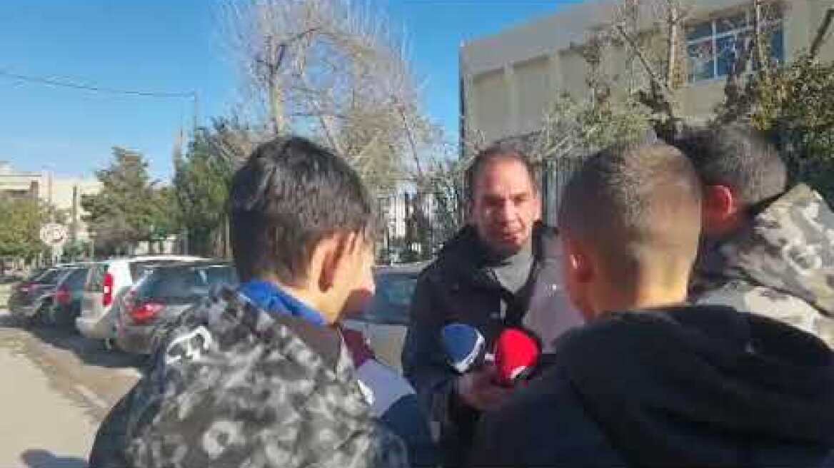 Μαθητής πήγε σχολείο με αεροβόλο - Δηλώσεις συμμαθητών 2