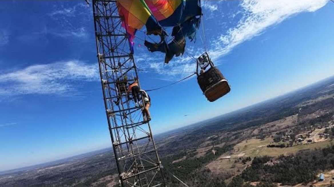Βίντεο με drone δείχνει τη διάσωση μετά από χτύπημα αερόστατου στον πύργο ραδιοφώνου