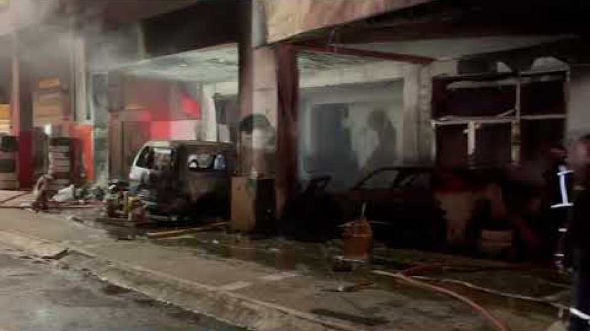 Φωτιά σε αποθήκη στην Αχιλλέως