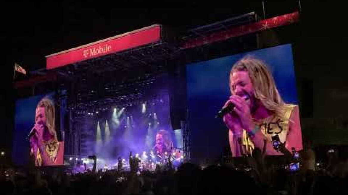 Taylor Hawkins and Foo Fighters - Somebody to Love (Lollapalooza 2021)