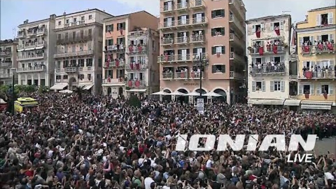 Κέρκυρα | Η λιτανεία του Επιταφίου - Αγ. Σπυρίδωνα & το Έθιμο των Μπότηδων | Μ. Σάββατο 15/04/2023