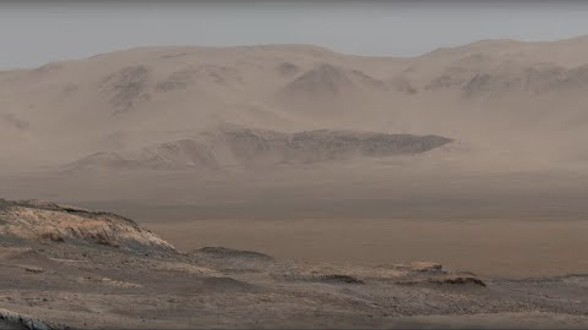 Curiosity Mars Rover Snaps 1.8 Billion-Pixel Panorama (narrated video)