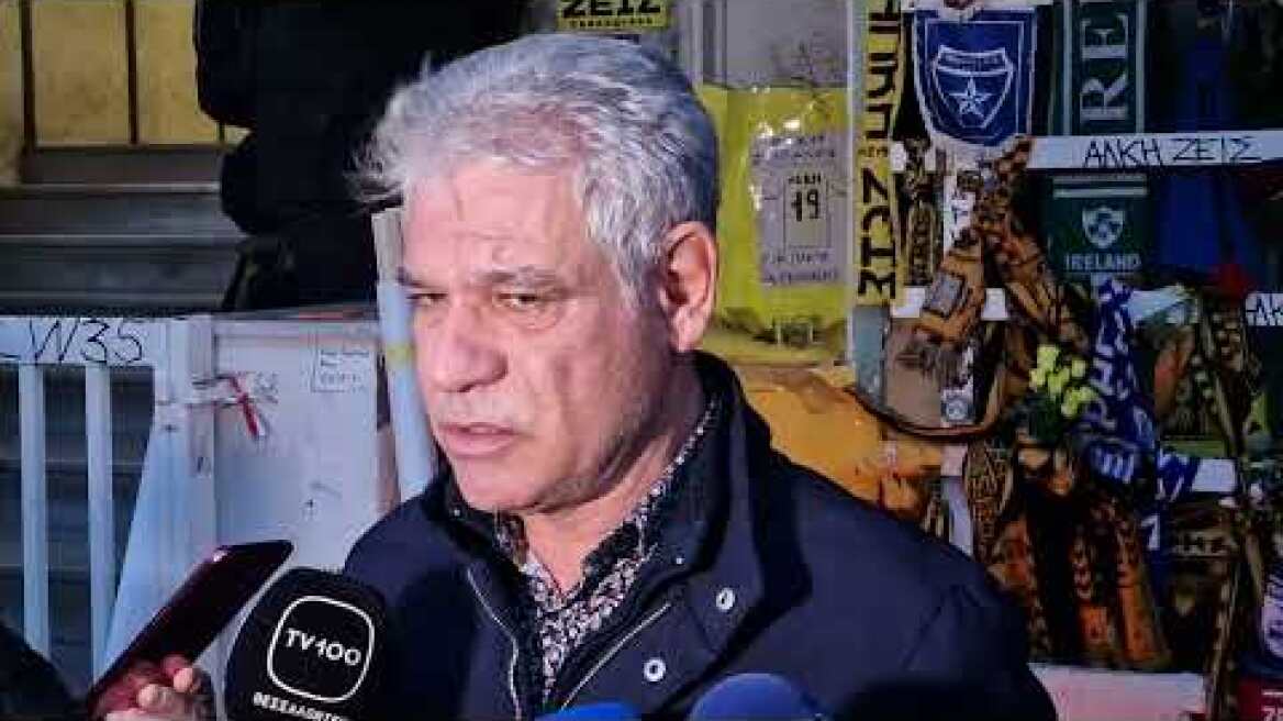 Με κεράκια και λουλούδια στο σημείο που δολοφονήθηκε ο Άλκης (1)