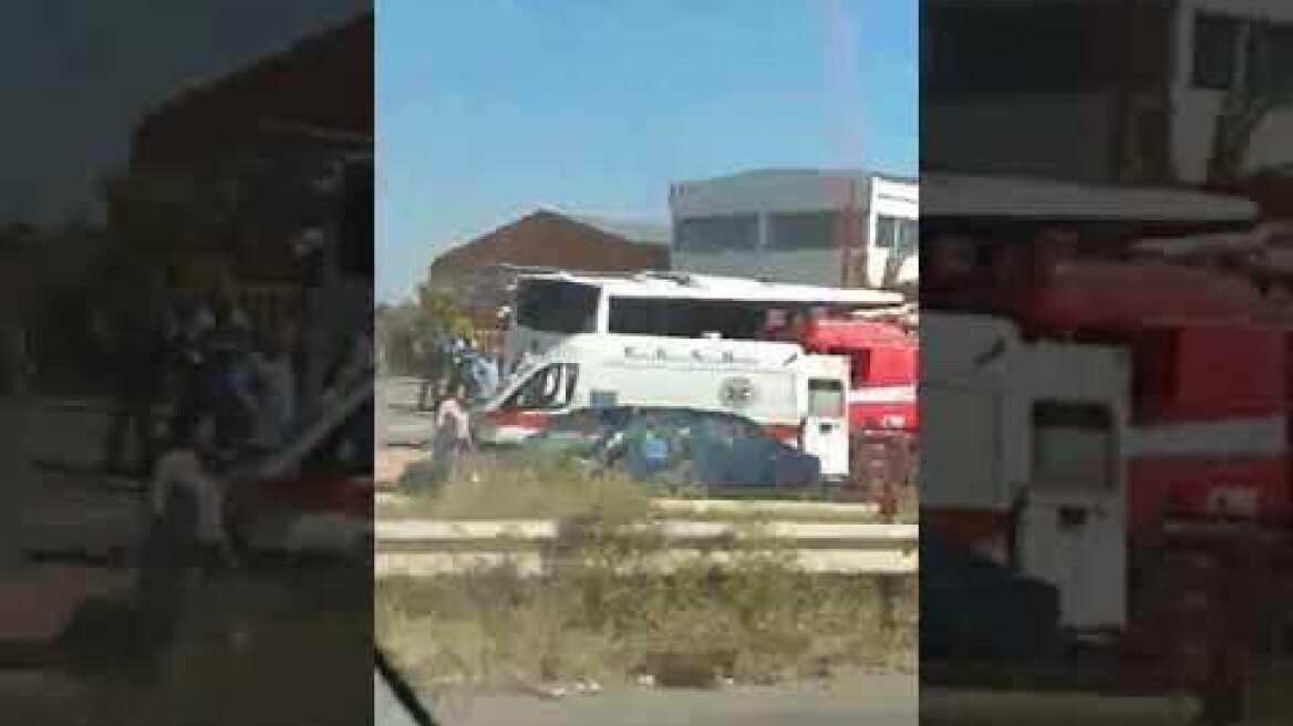 Τροχαίο με λεωφορείο στον Άγιο Αθανάσιο