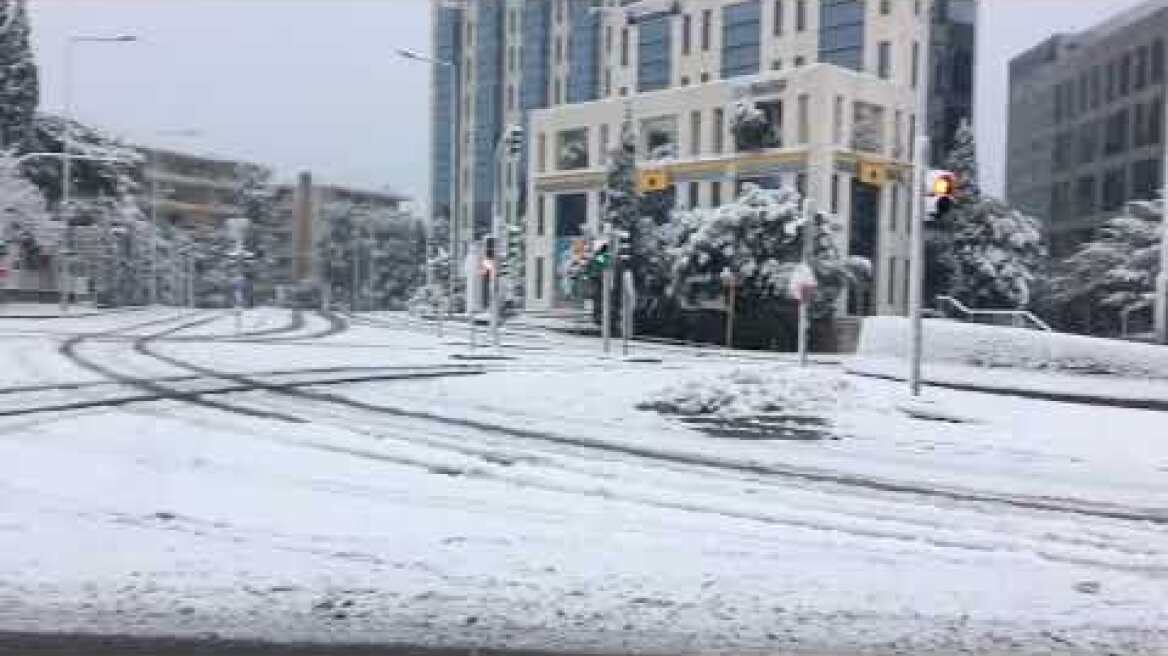 Χιονόπτωση στην Λεωφόρο Κηφισίας