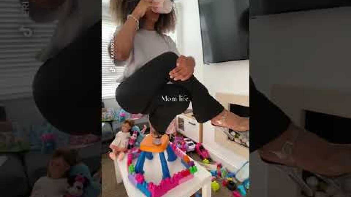 Nicki Minaj sparks viral high heel posing challenge on social media #Shorts