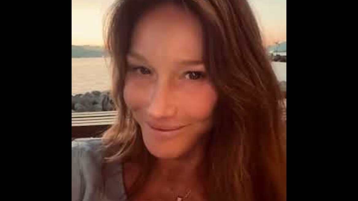 Νικολά Σαρκοζί και Κάρλα Μπρούνι στην Ελλάδα για διακοπές