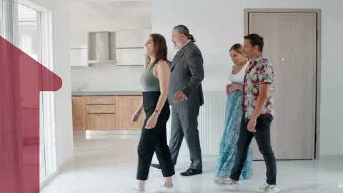 ZeniΘ- Διαγωνισμός Ηome Sweet Home- Παράδοση σπιτιού στην 1η νικήτρια