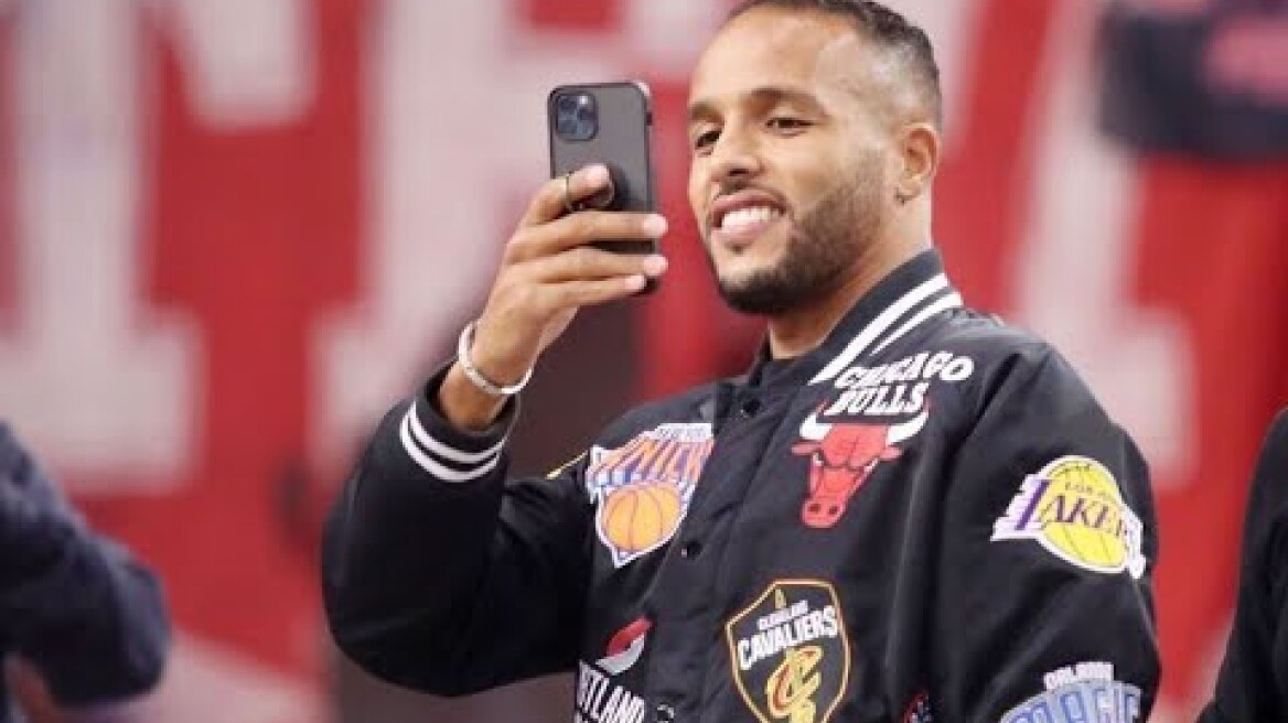 Αποθέωση για Ελ Αραμπί στο ΣΕΦ