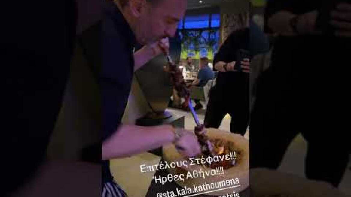 Δέσποινα Βανδή και Βασίλης Μπισμπίκης γευμάτισαν μαζί σε εστιατόριο