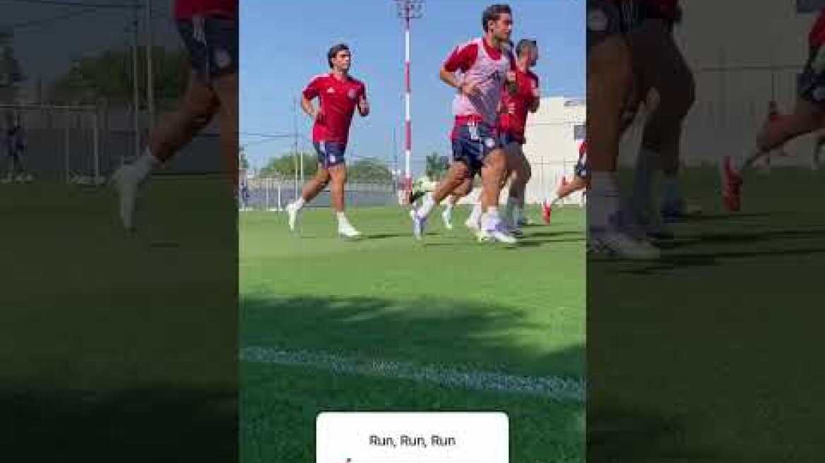 Η προπόνηση των παιχτών του Ολυμπιακού