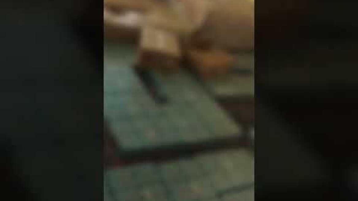 Κατασχέθηκαν σε αποθήκη στη Δυτική Αττική περίπου 11.000 λίτρα αντισηπτικού υγρού