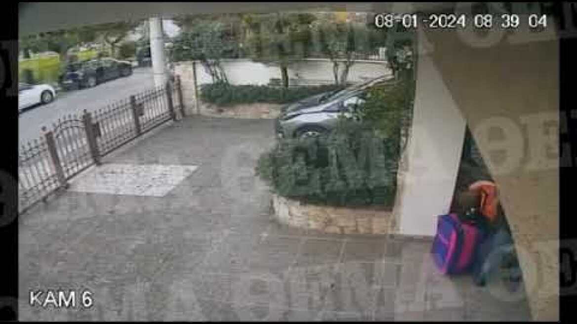 Περιστέρι: Ο δράστης με την φούξια βαλίτσα εισβάλει σε πολυκατοικία (2)