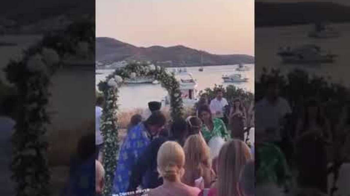 Παντρεύτηκαν στη Τζια οι στενοί συνεργάτες του πρωθυπουργού, Χρήστος Ζωγράφος και Κύρα Κάπη (2)