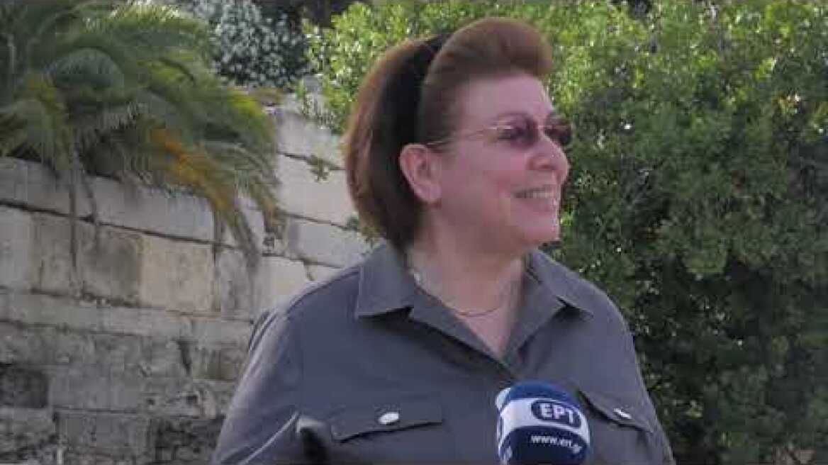 Κυριάκος Μητσοτάκης: Επίσκεψη στην αρχαία αγορά με Μενδώνη