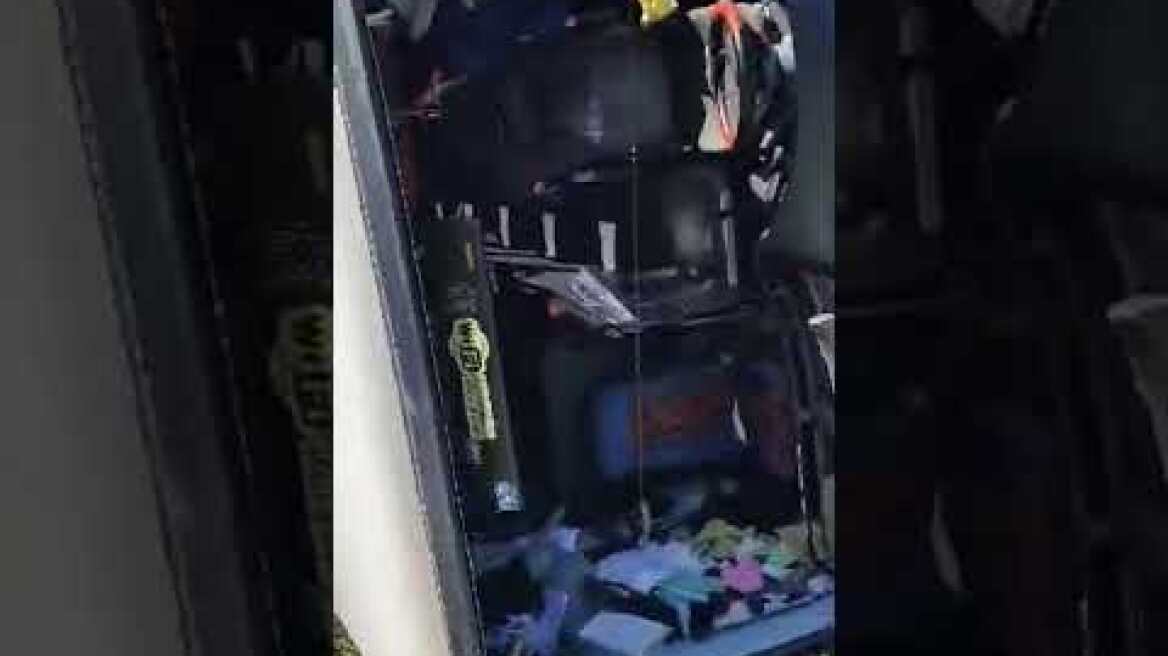 Καλάβρυτα: Λεωφορείο με οκτώ επιβάτες έπεσε σε χαράδρα