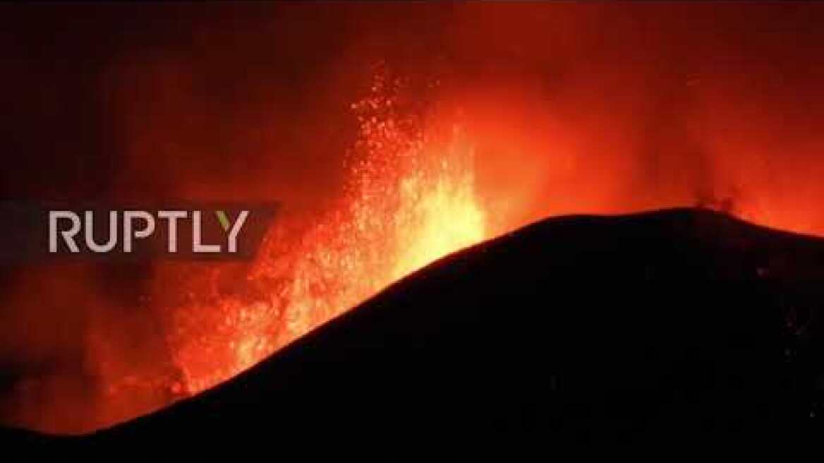 Italy: Mount Etna spews "fountain" of lava, lights up sky in Sicily