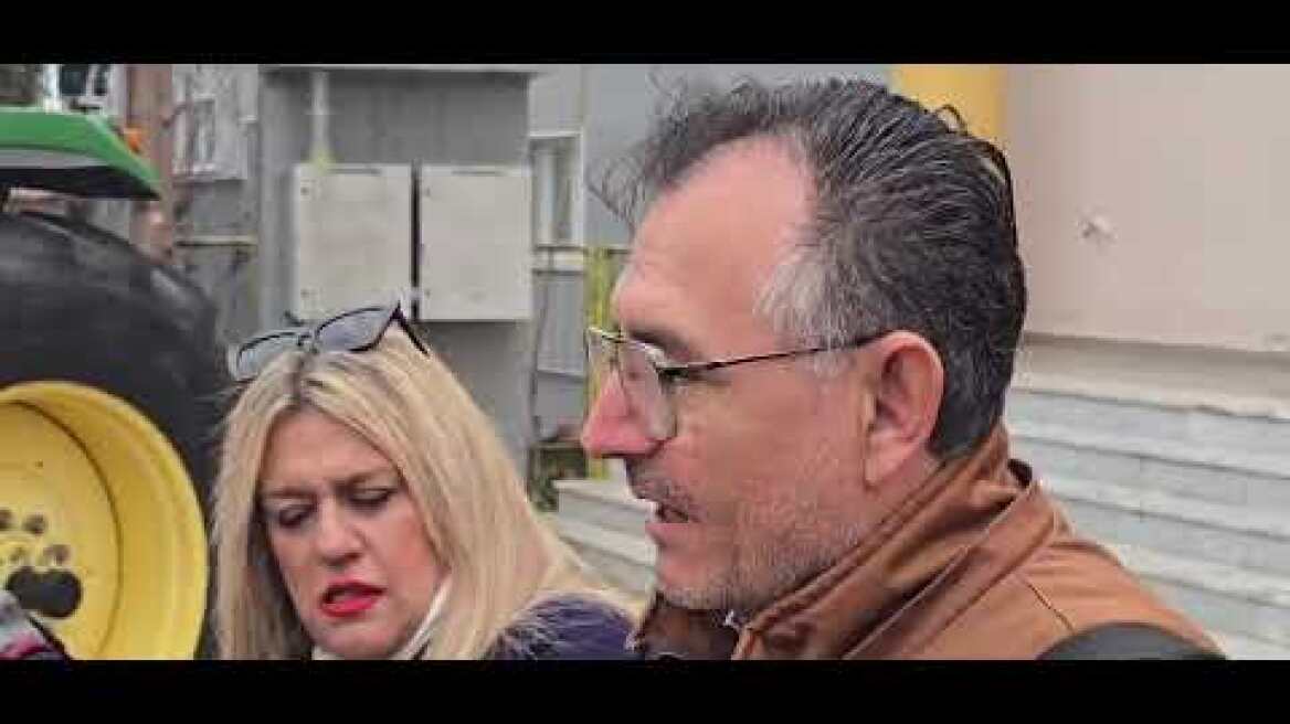 Αγρότες από τη σύσκεψη στη Νίκαια (2)