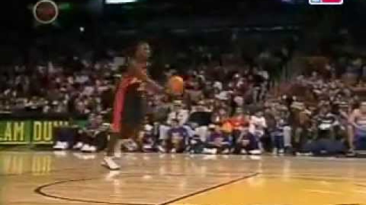 2004 Jason Richardson off the backboard between the legs dunk