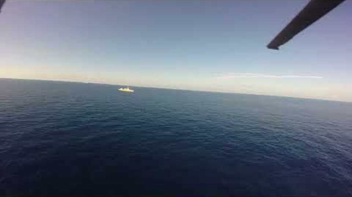 Πλάνα του ΓΕΕΘΑ από το ναυάγιο στην Πύλο