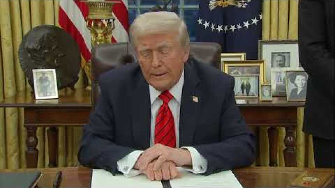 Trump signs full pardon for former IL governor Rod Blagojevich