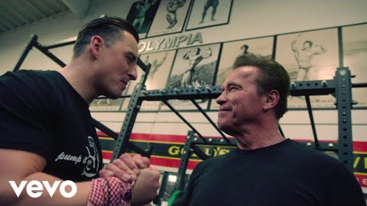 Andreas Gabalier feat. Arnold Schwarzenegger - Pump it Up - The Motivation Song