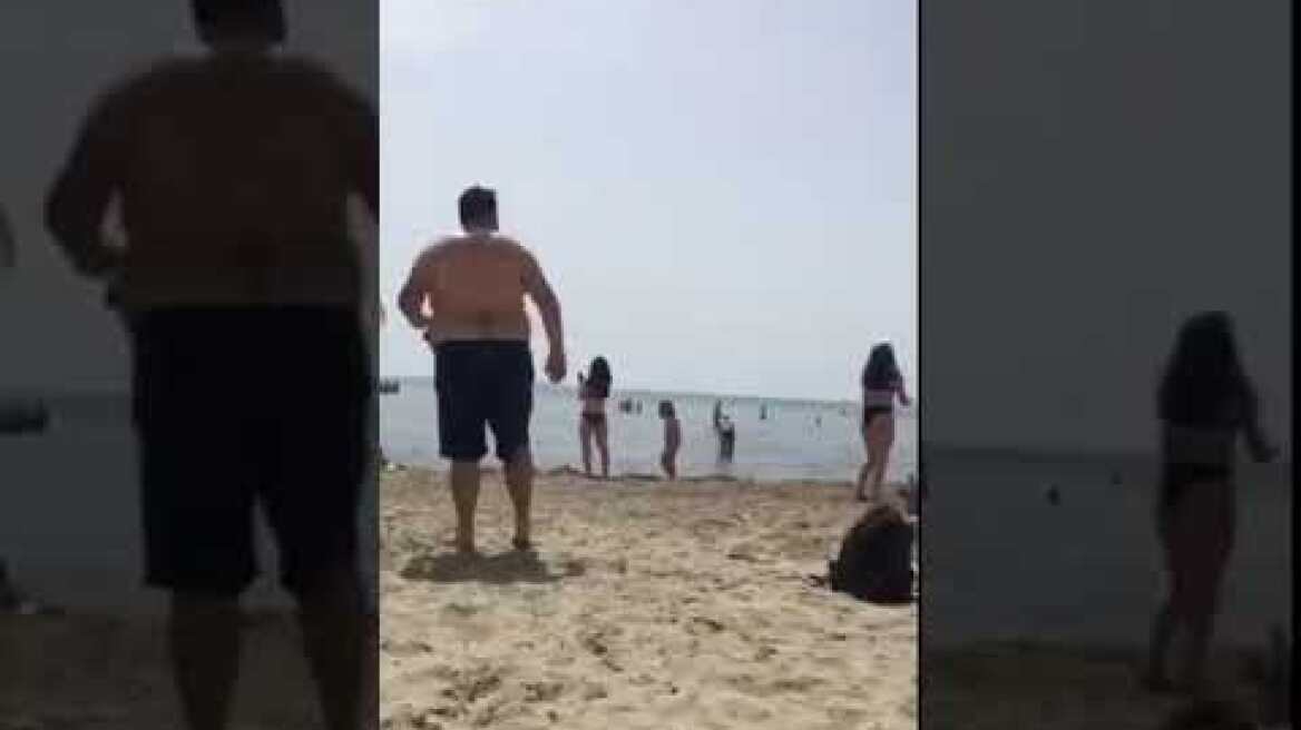 Χαμός στις παραλίες