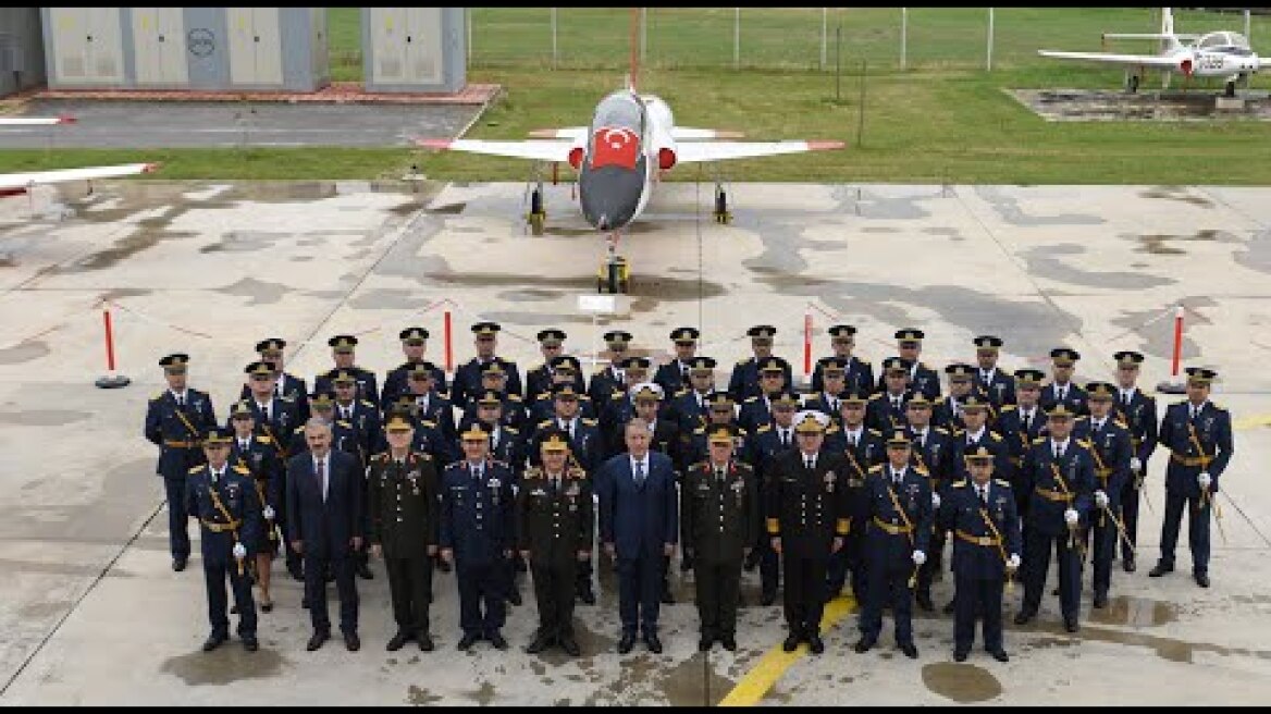 Bakan Akar ve Komutanlar Pilotaj Eğitimi Bröve Ve Diploma Töreni’ne Katıldı