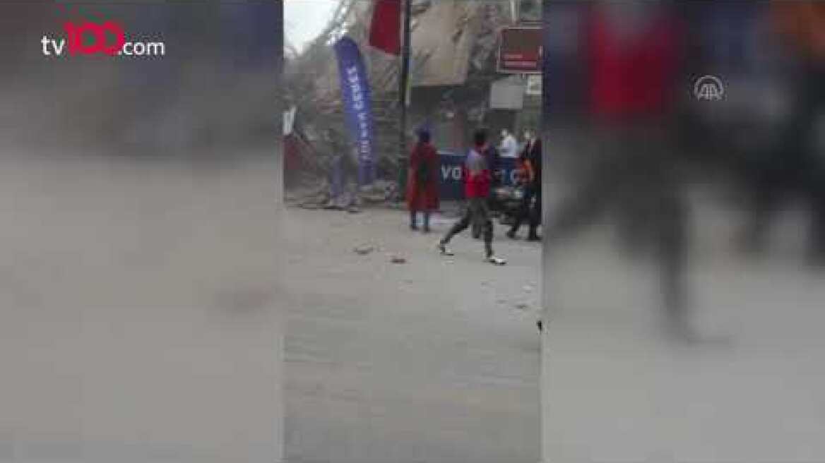 Malatya'daki binanın çökme anı ve ardından yaşananlar