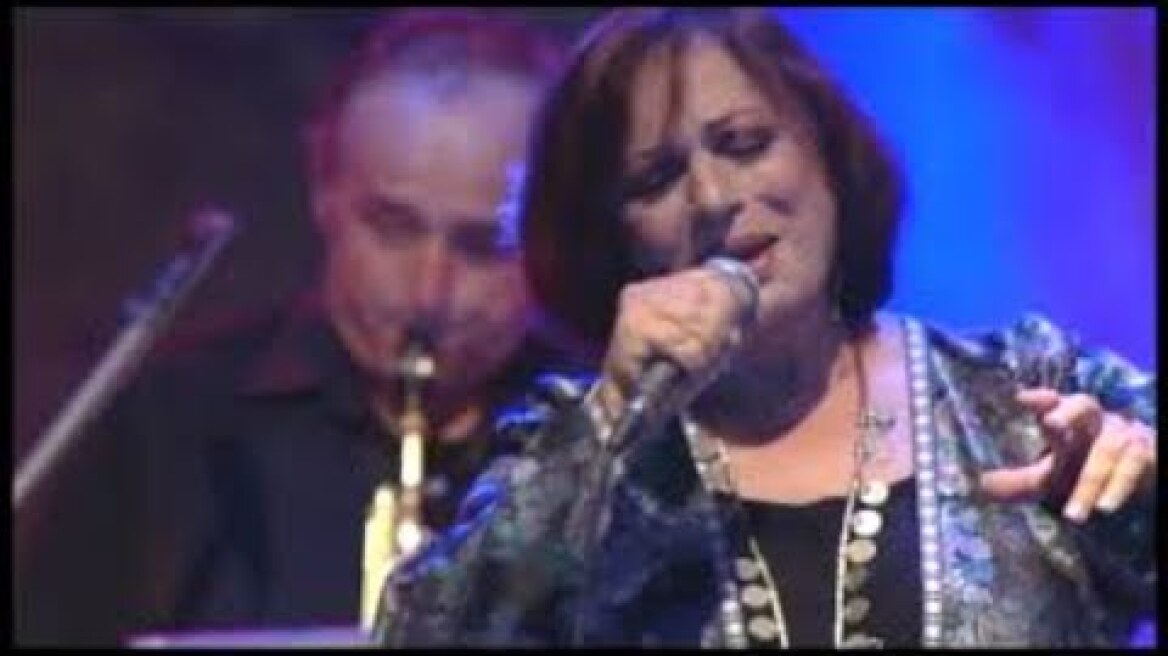 Θάνος Μικρούτσικος, Χάρις Αλεξίου - Φεύγω Και Μη Με Περιμένεις (Όσοι Περπάτησαν Μαζί Μου)