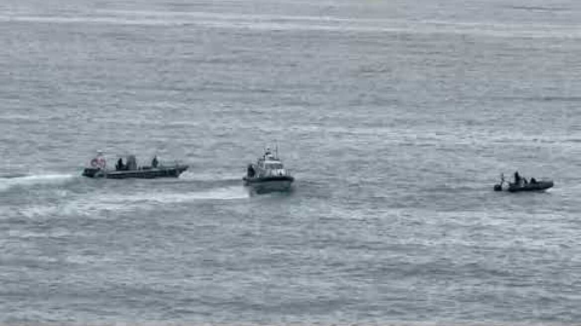 Τέλος στην τραγωδία στα Λιμανάκια Βουλιαγμένης - Ανασύρθηκε η σορός του 34χρονο δύτη (2)