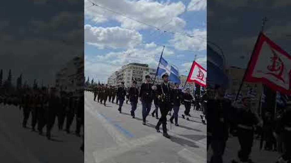 H μεγάλη στρατιωτική παρέλαση στην Αθήνα για την 25η Μαρτίου (22)