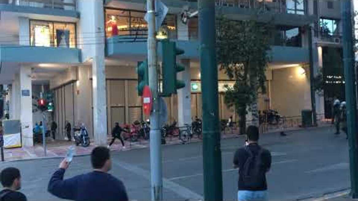 Μικροεπεισόδεια στη Σταδίου (2)