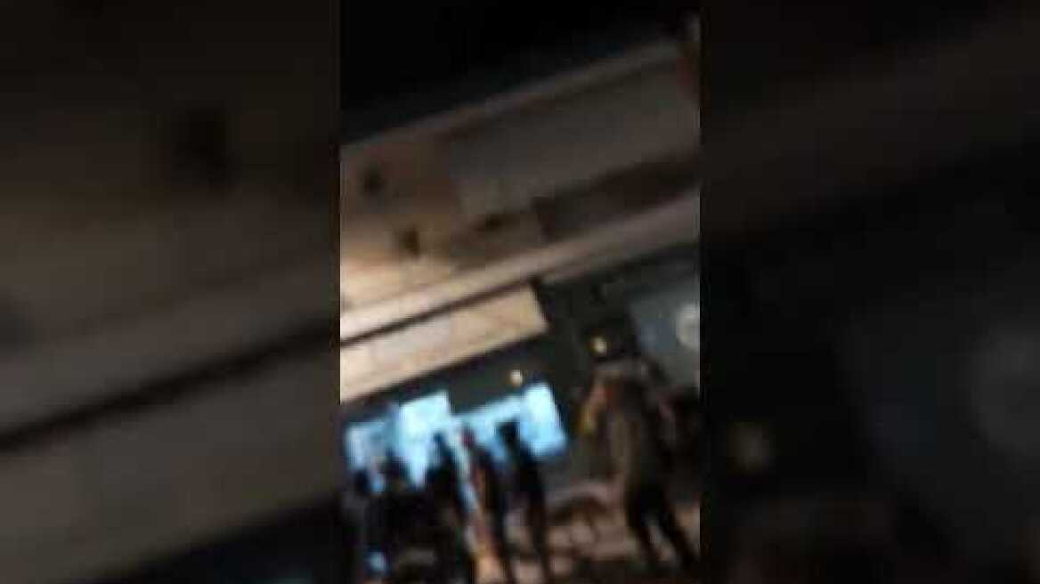 Πορεία στην Ελευσίνα από...αρνητές της μάσκας βίντεo