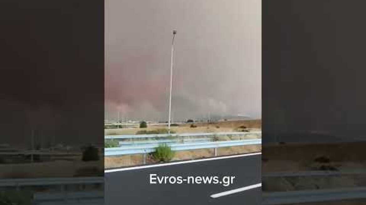 Πύρινο μέτωπο χιλιομέτρων στην Αλεξανδρούπολη